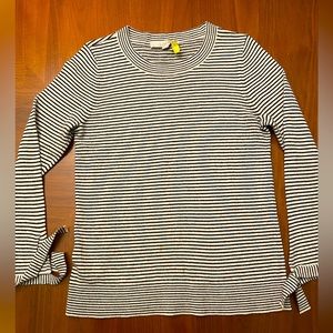 ANN TAYLOR LOFT - SP - BLACK & WHITE SWEATER